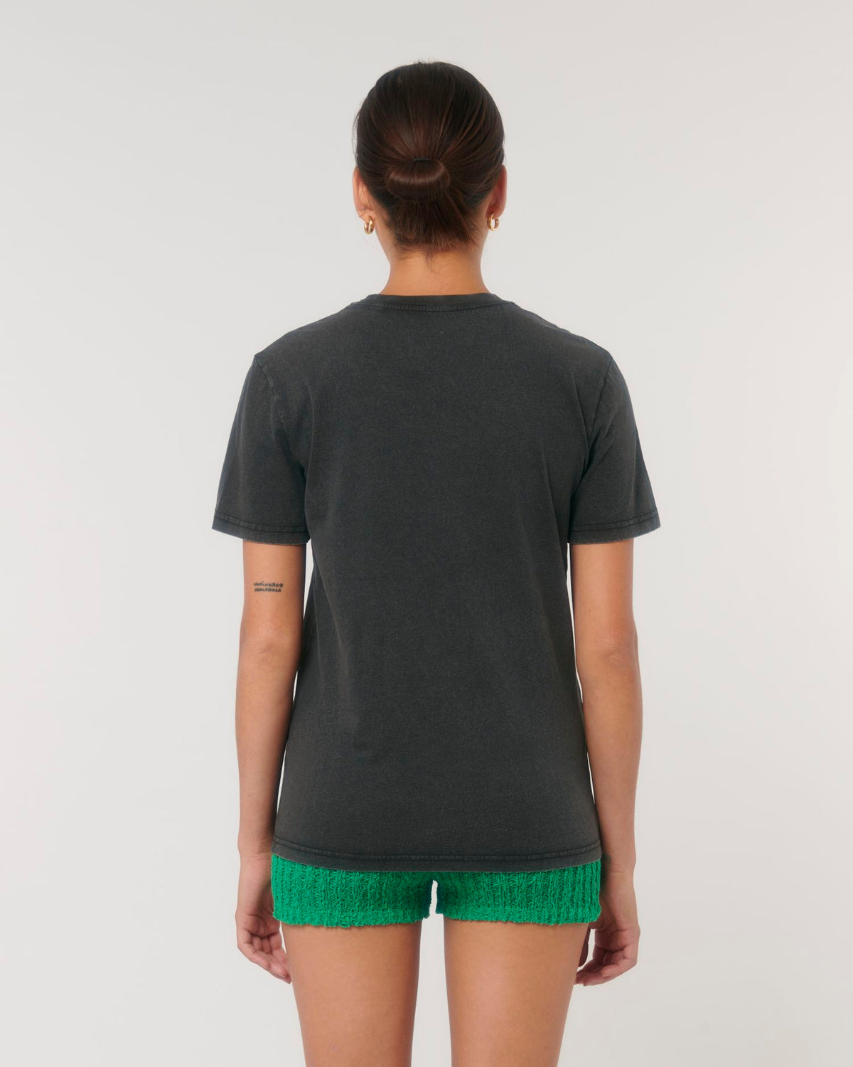 #color_g-dyed-black-rock