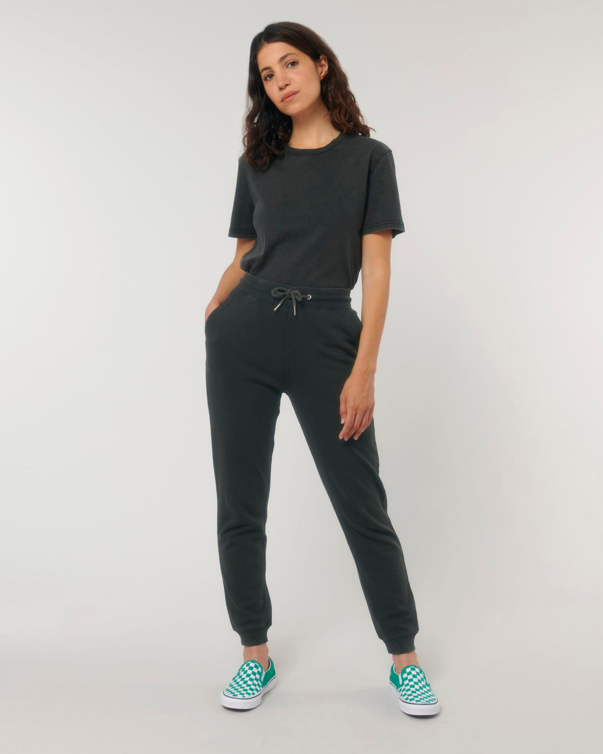 #color_g-dyed-black-rock